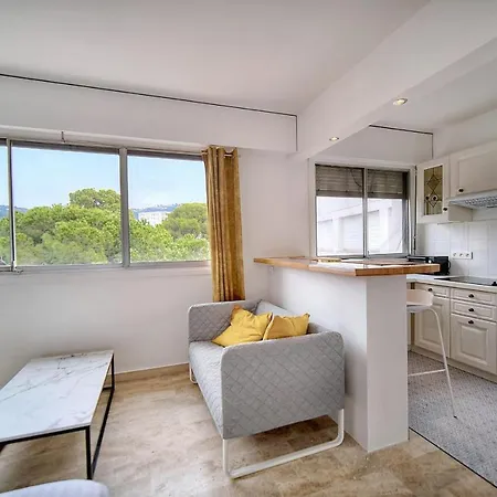 Upstays California View 29m *