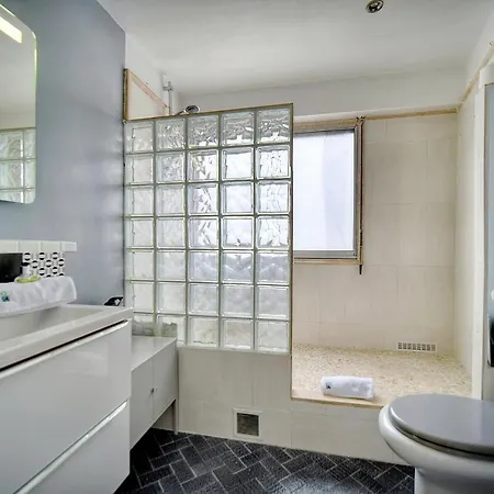 Upstays - Cosy - Studio Cannes